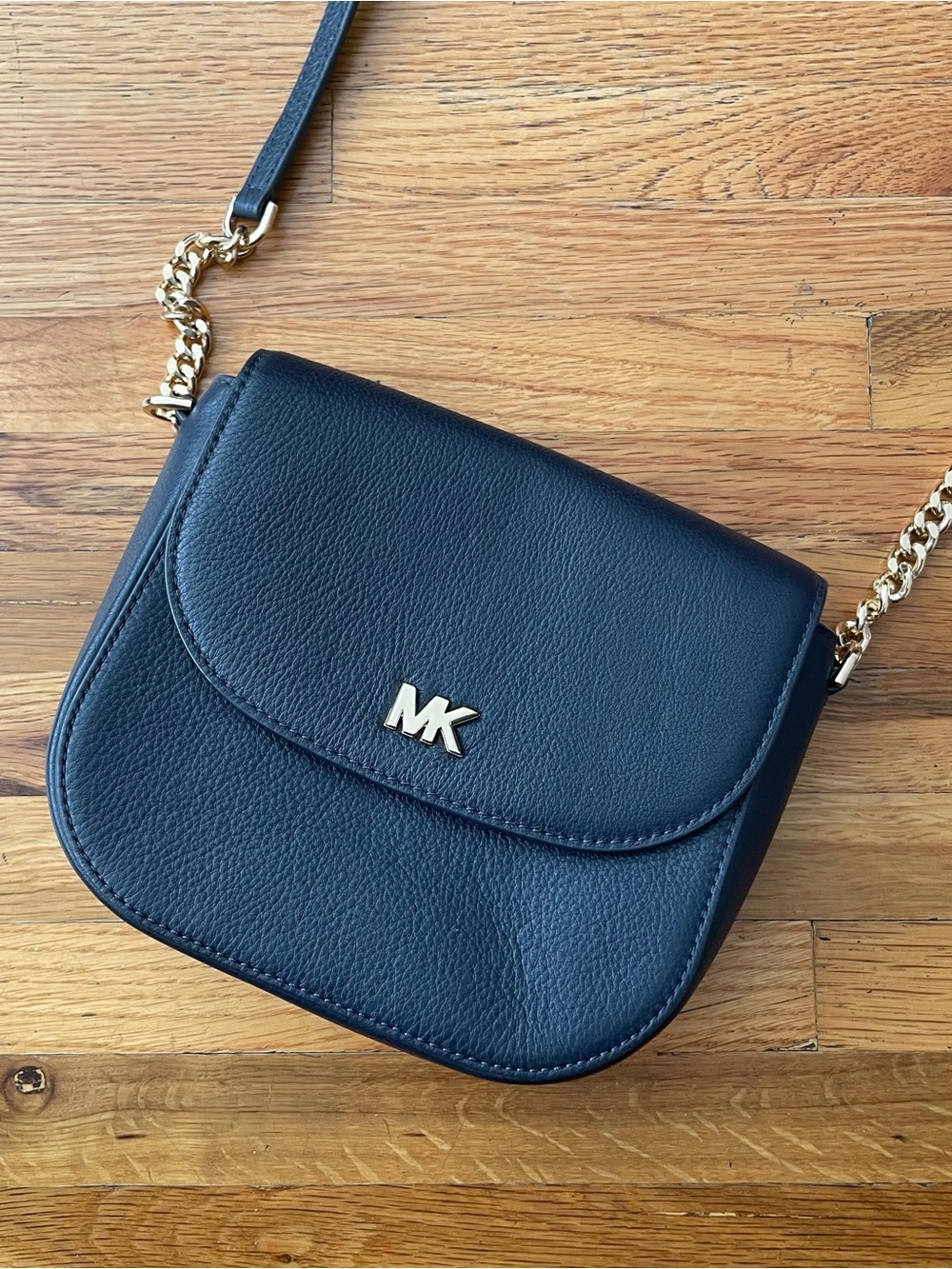 Michael Kors Mott Pebbled Leather Dome Crossbody Bag Purse Admiral Navy Blue